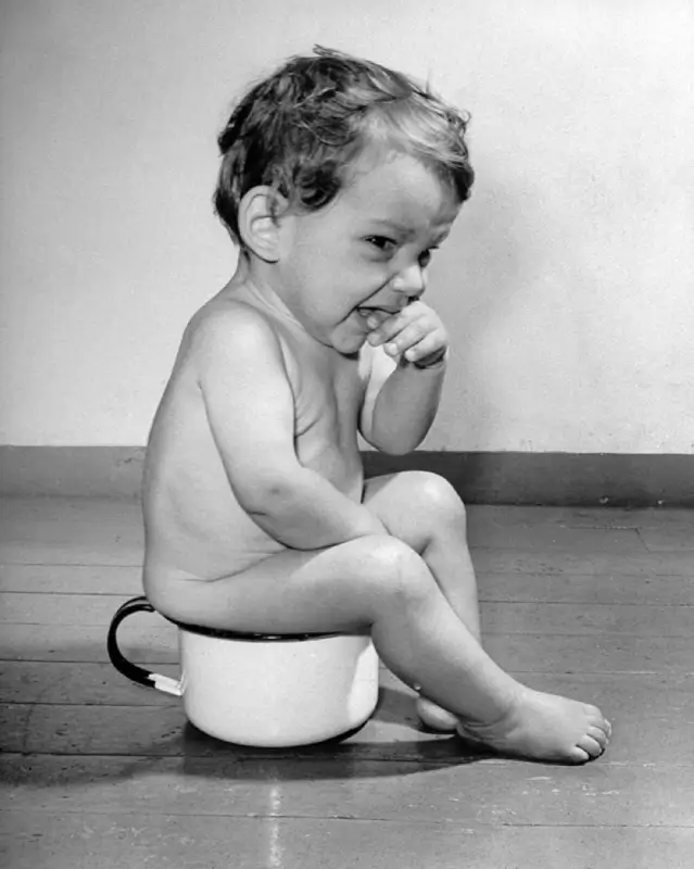 Babies from One Month to 24 Months - Nina Leen (1942)